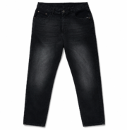 Black boyfriend ION jeans featuring a relaxed fit, classic five-pocket design, and premium denim fabric for everyday comfort.